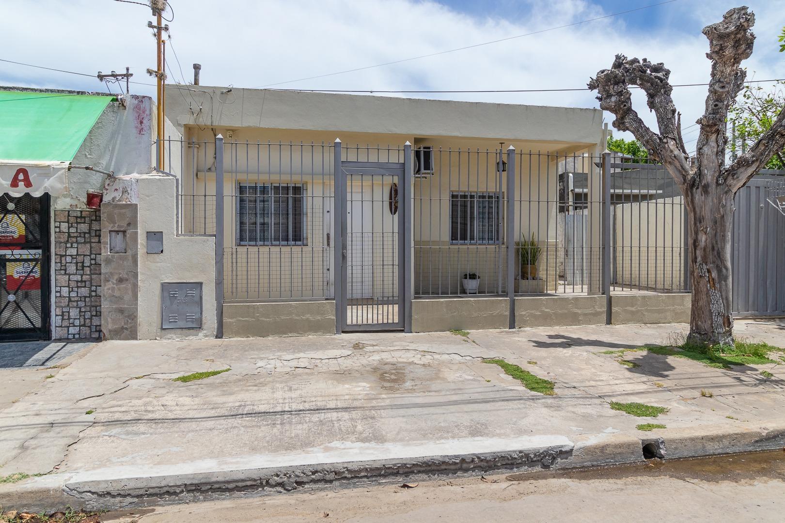 Casa en Venta en Villa España, USD 75.000