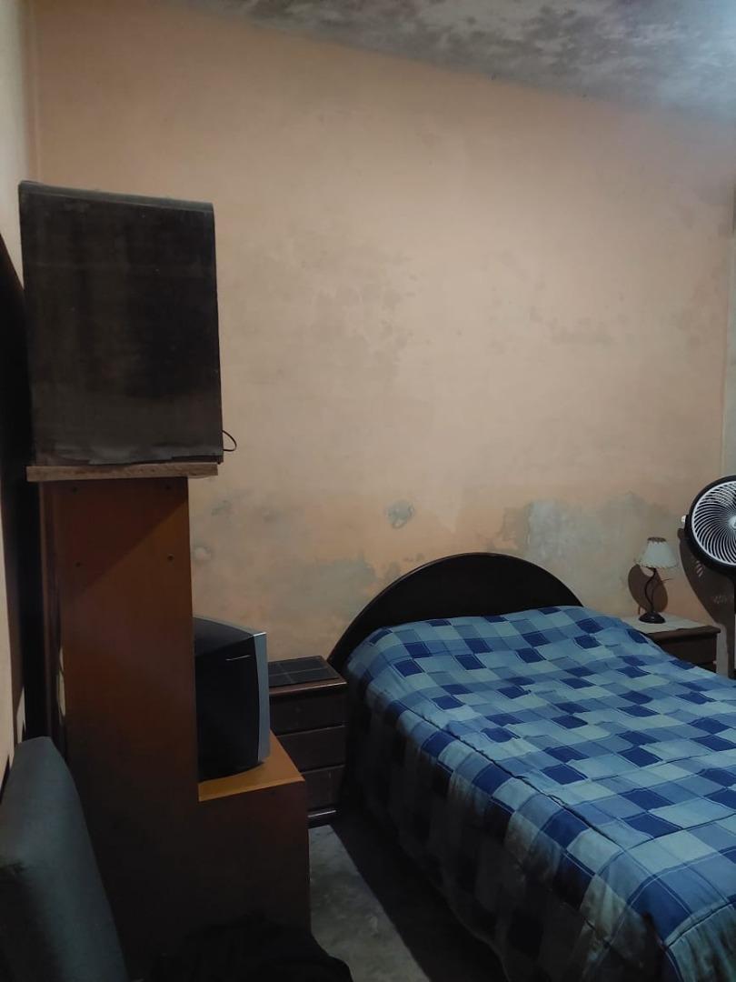 CASA PARA DOS FAMILIAS