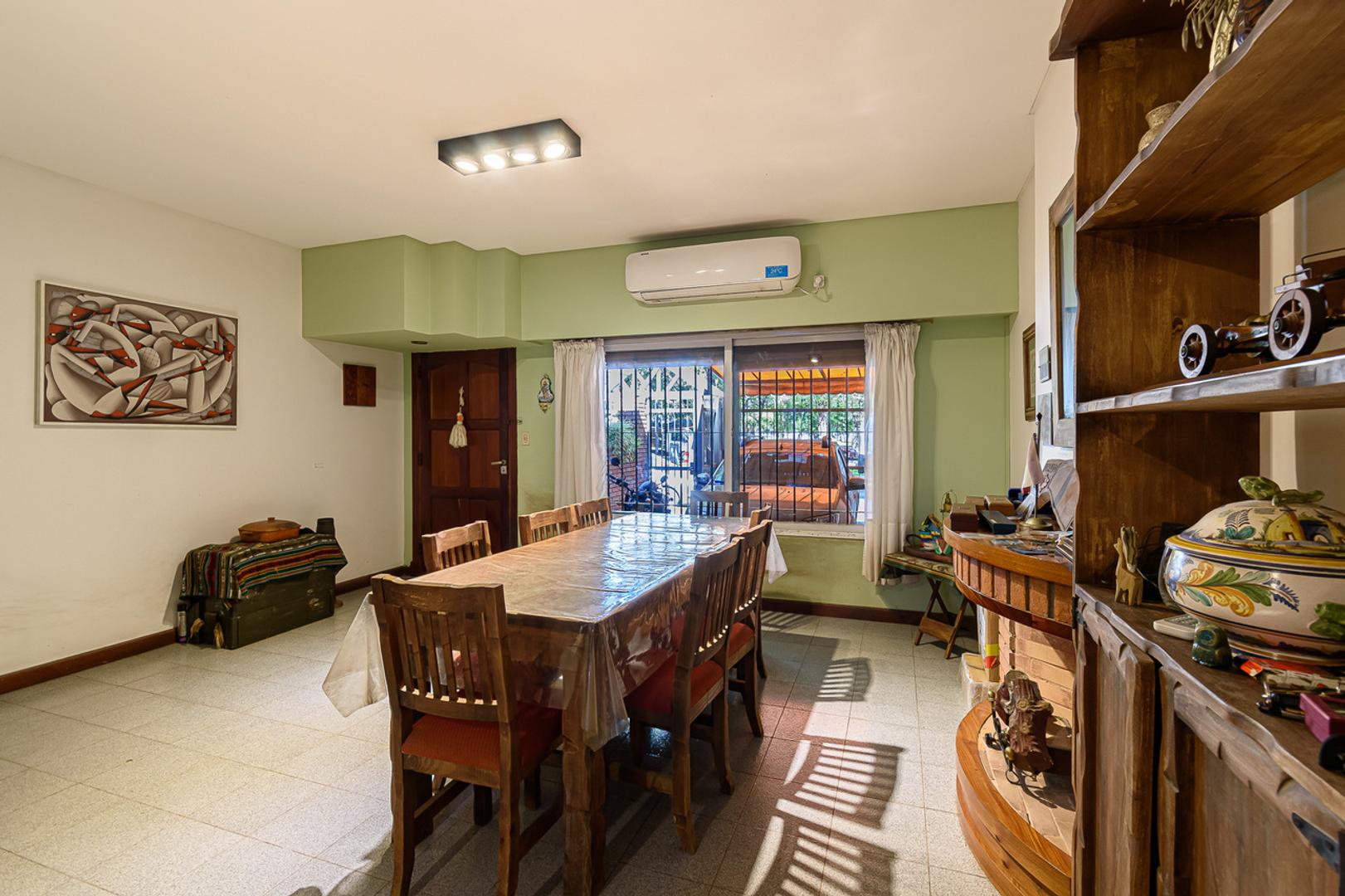Depto Tipo Casa en Venta de 4 ambientes