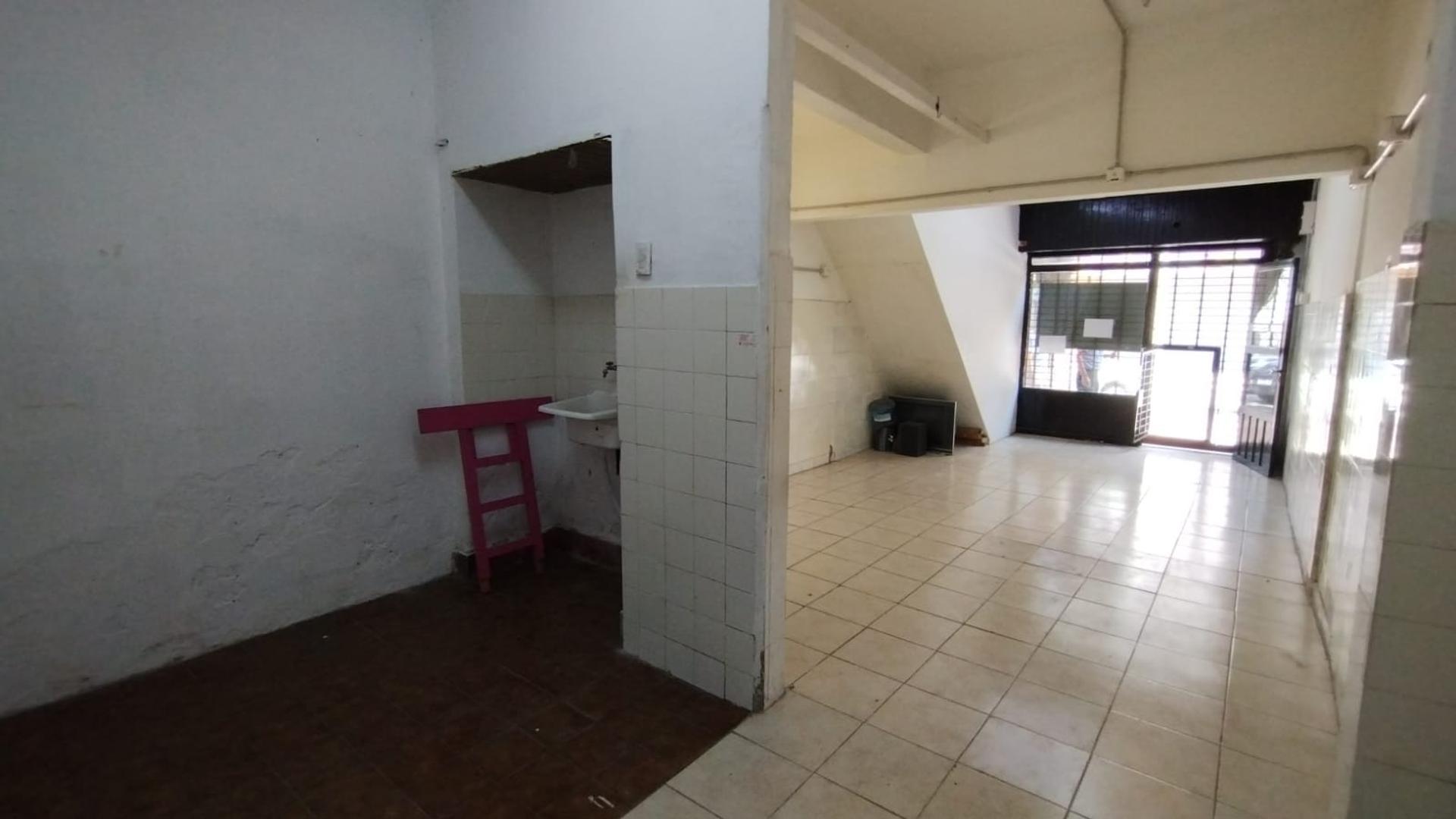 Local en Alquiler en Wilde, $ 600.000