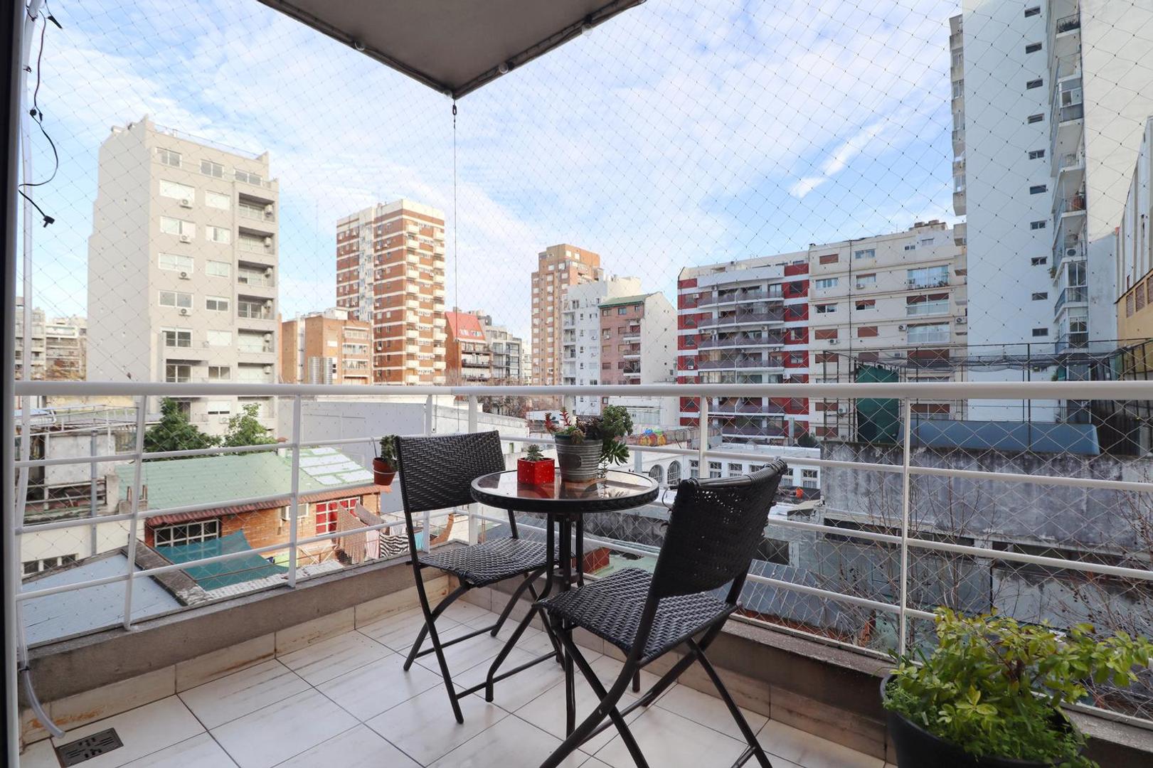 Jorge Newbery  al 2400