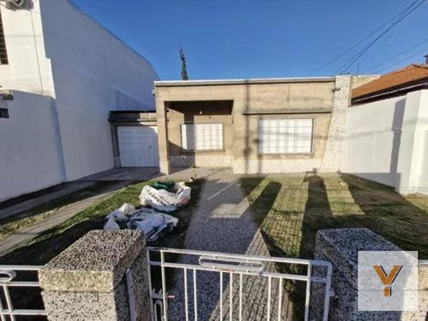 Casas en venta - 5 Dormitorios 2 Baños - 420Mts2 - Avellaneda