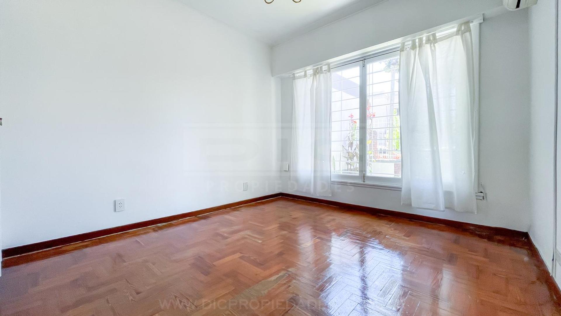 Casa en Alquiler 40 años