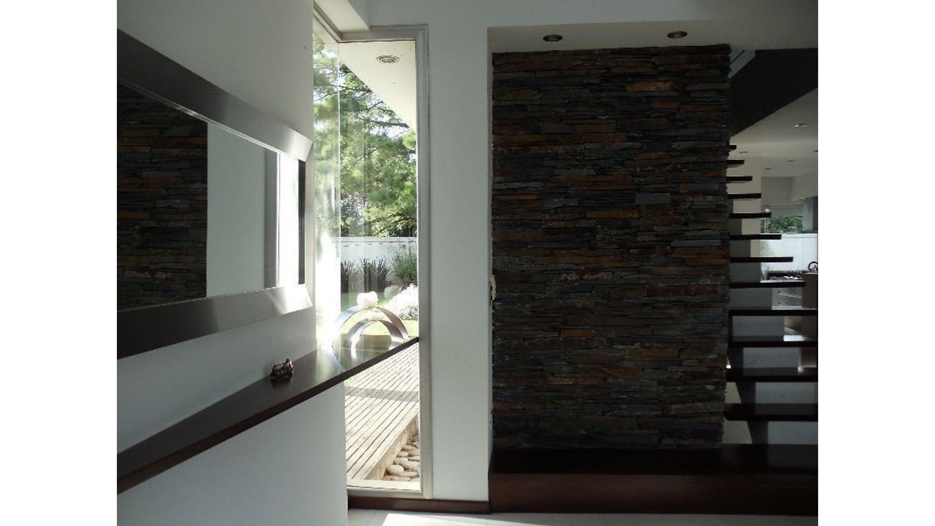 Zona Liceo Insuperable Casa De DiseÑo 3 Dormit.