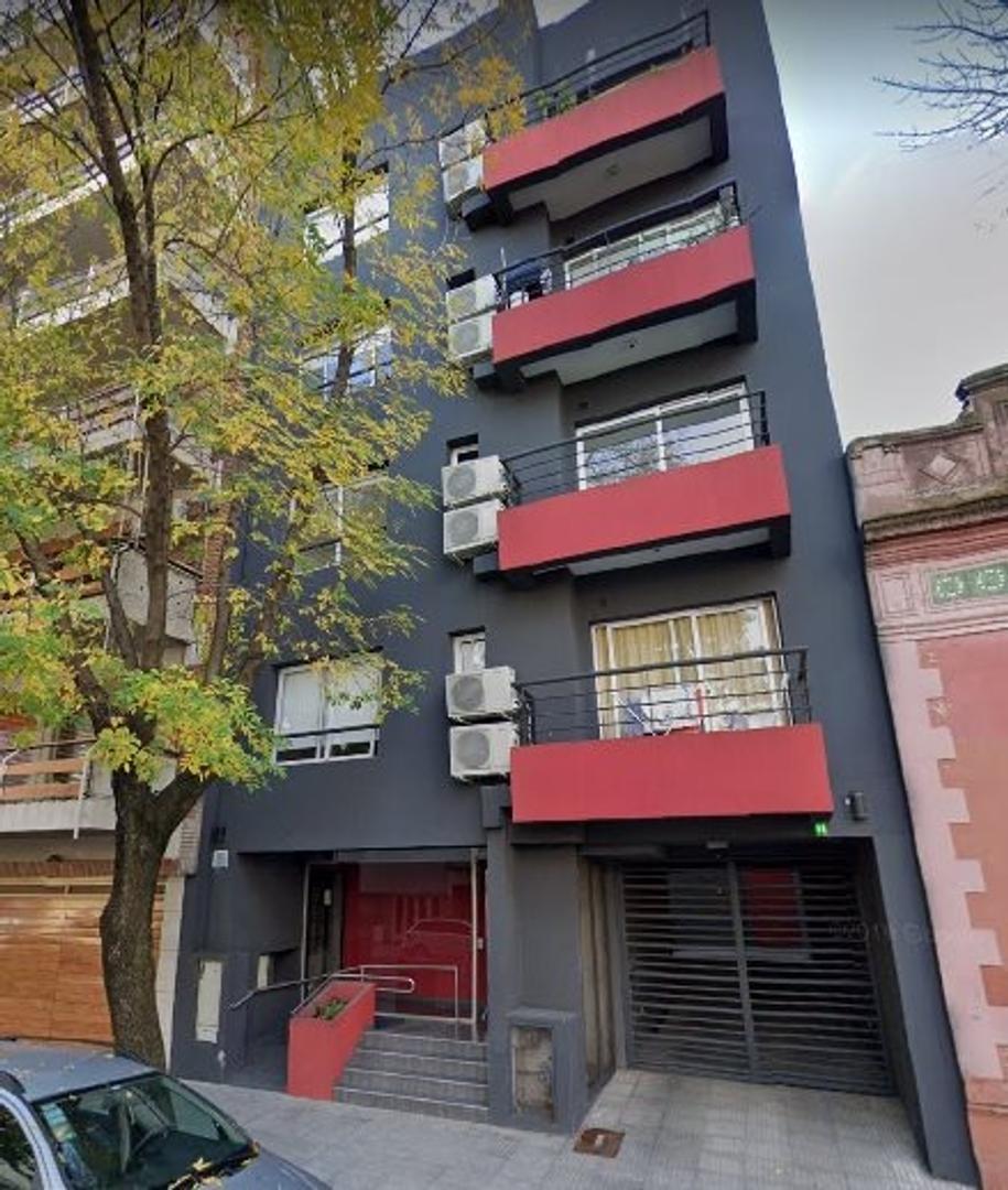 Departamento MUY luminoso en venta