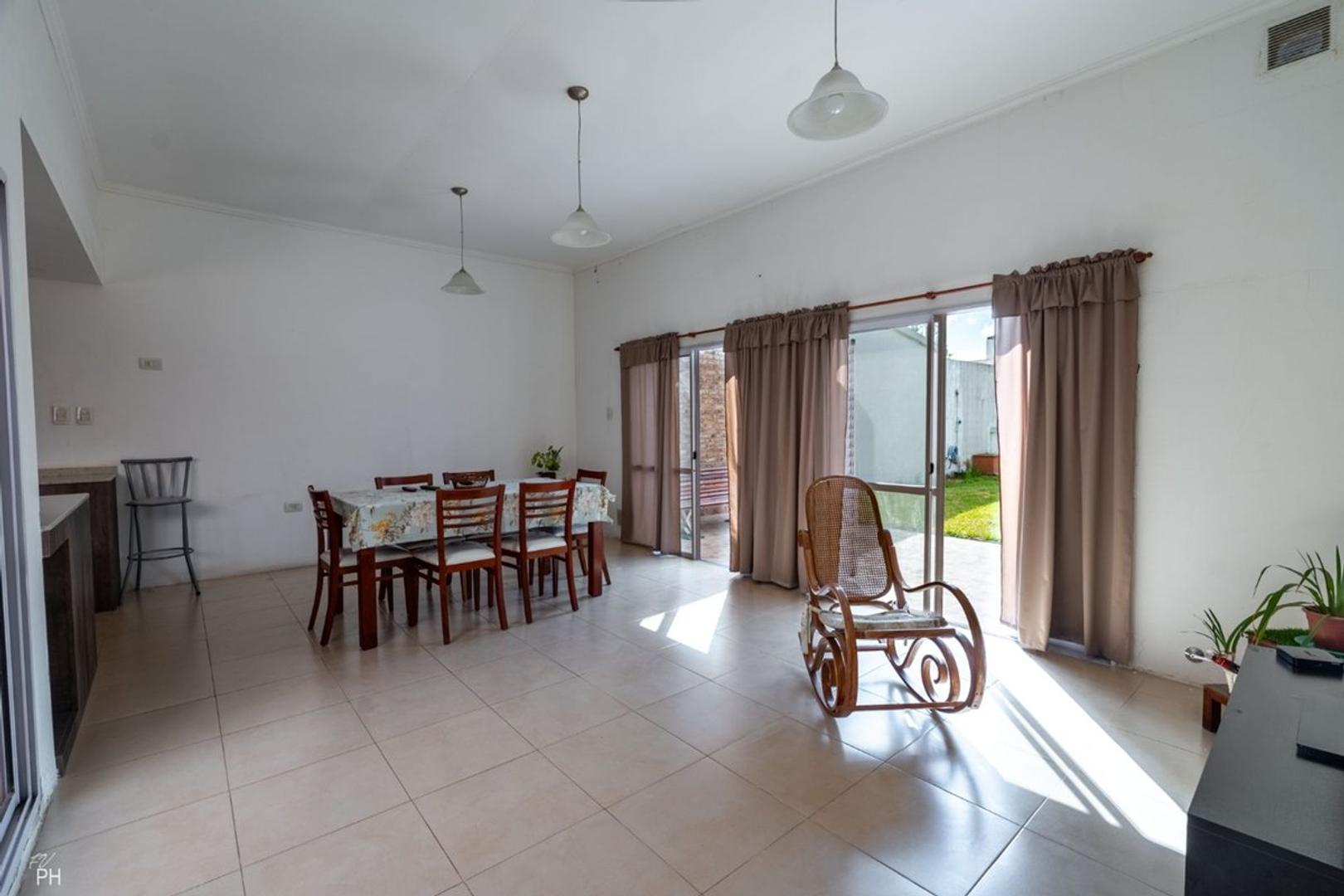 Casa en Venta en Arroyo Seco, USD 165.000