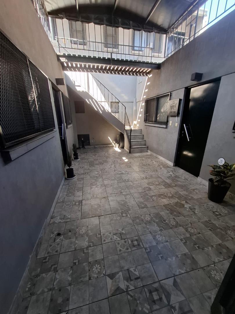 Avenida Mitre 3345 , Piso 2