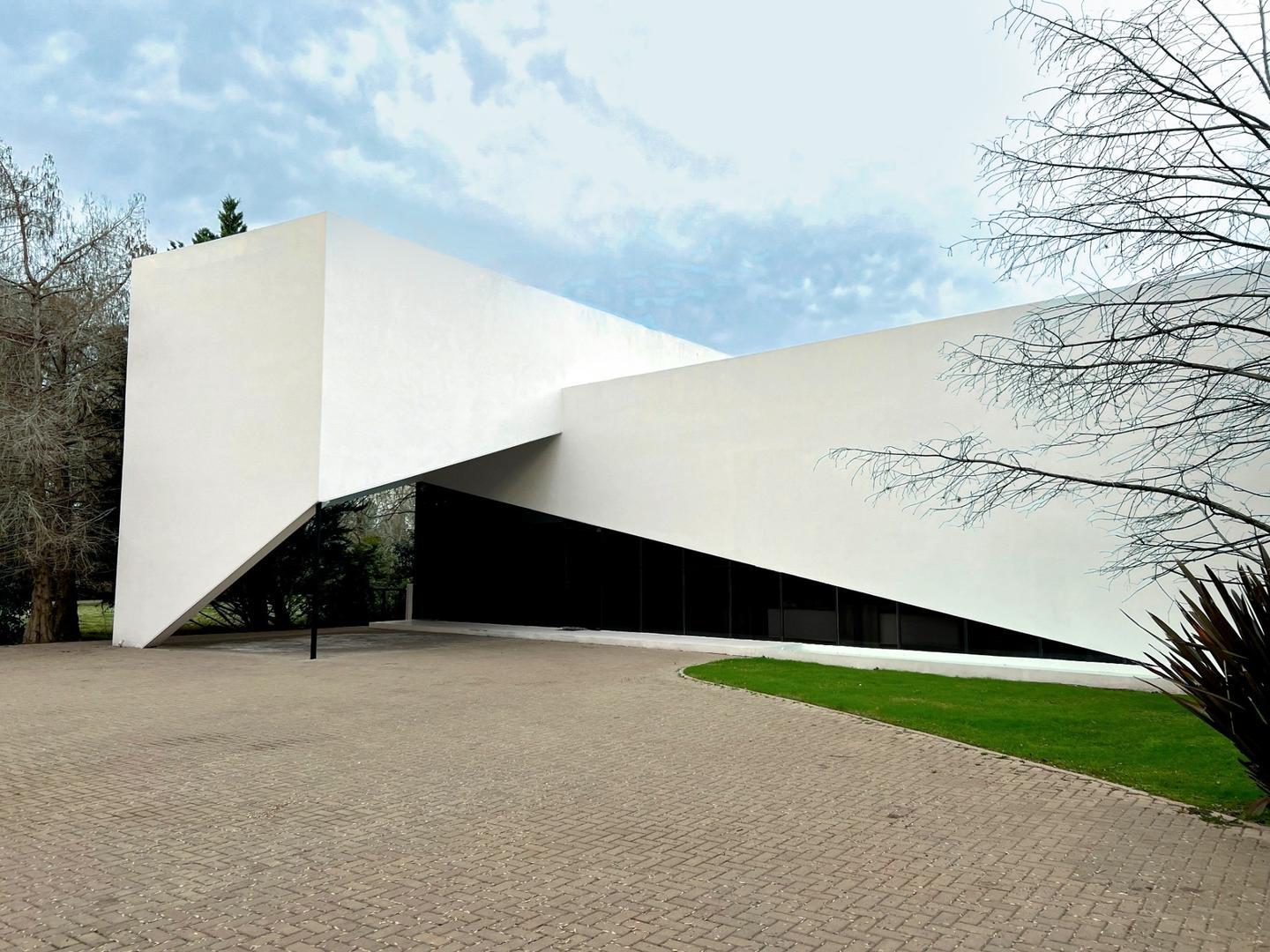 Casa Venta La Cañada Polo Club Open Door Lujan Moderna