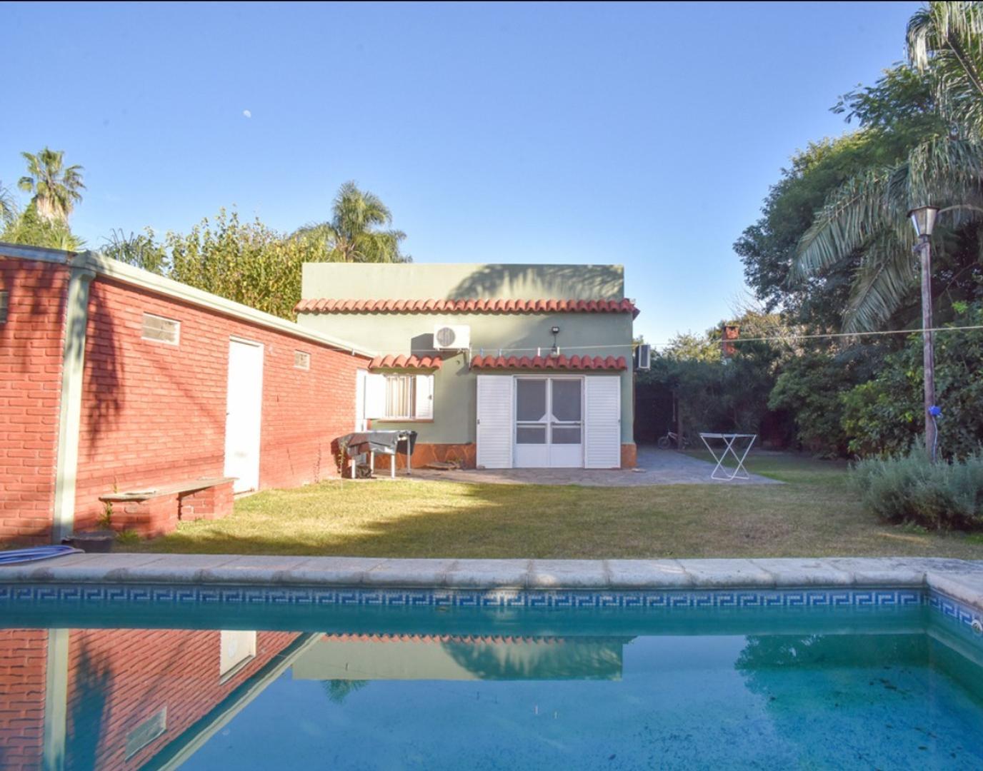 Casa en Venta con 1 cochera