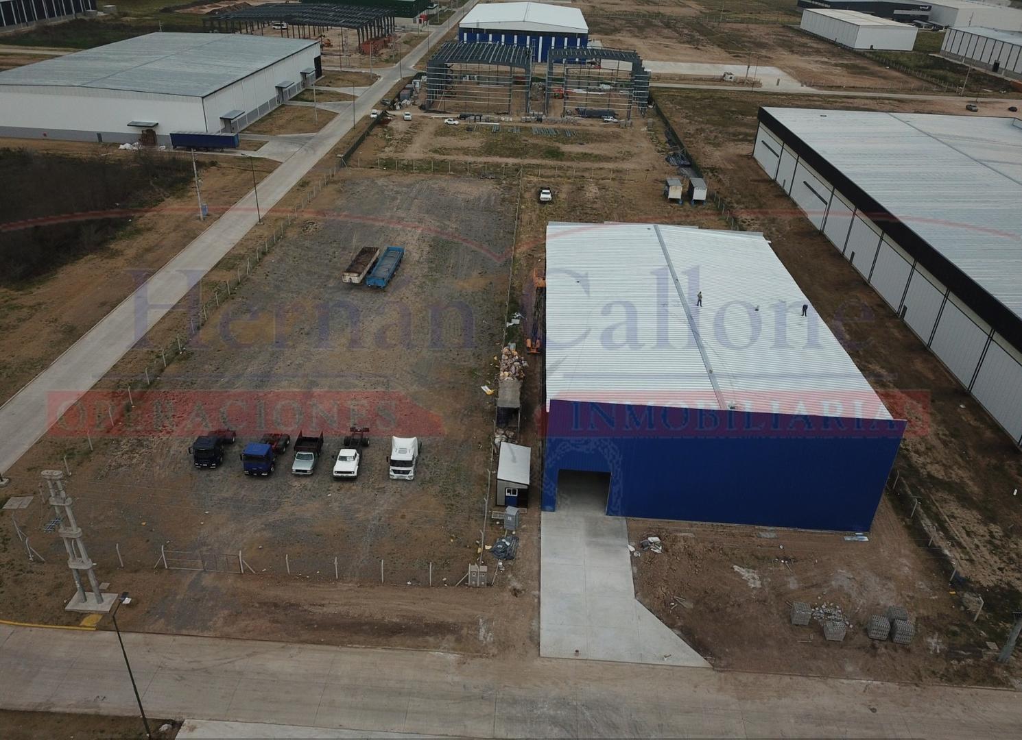 NAVE INDUSTRIAL 1.500 M² EN EL POLO INDUSTRIAL DE SPEGAZZINI