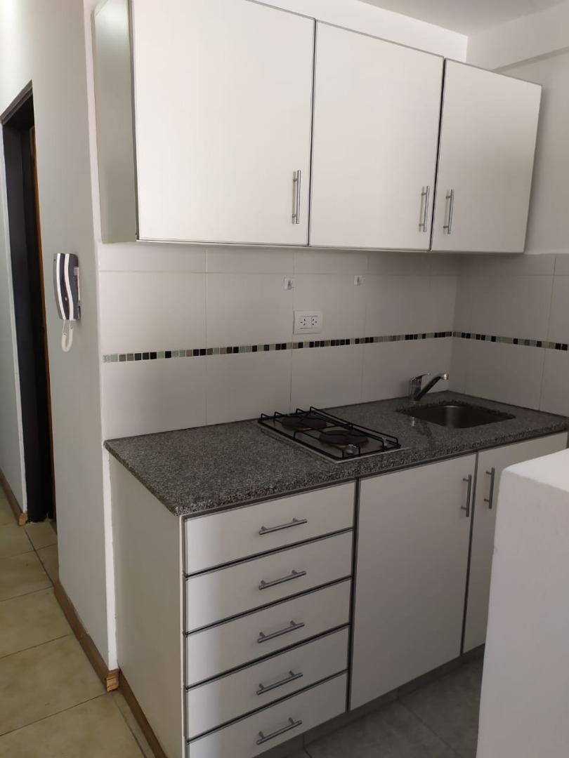 ALQUILER  MONOAMBIENTE  EXCELENTE ZONA TRIBUNALES