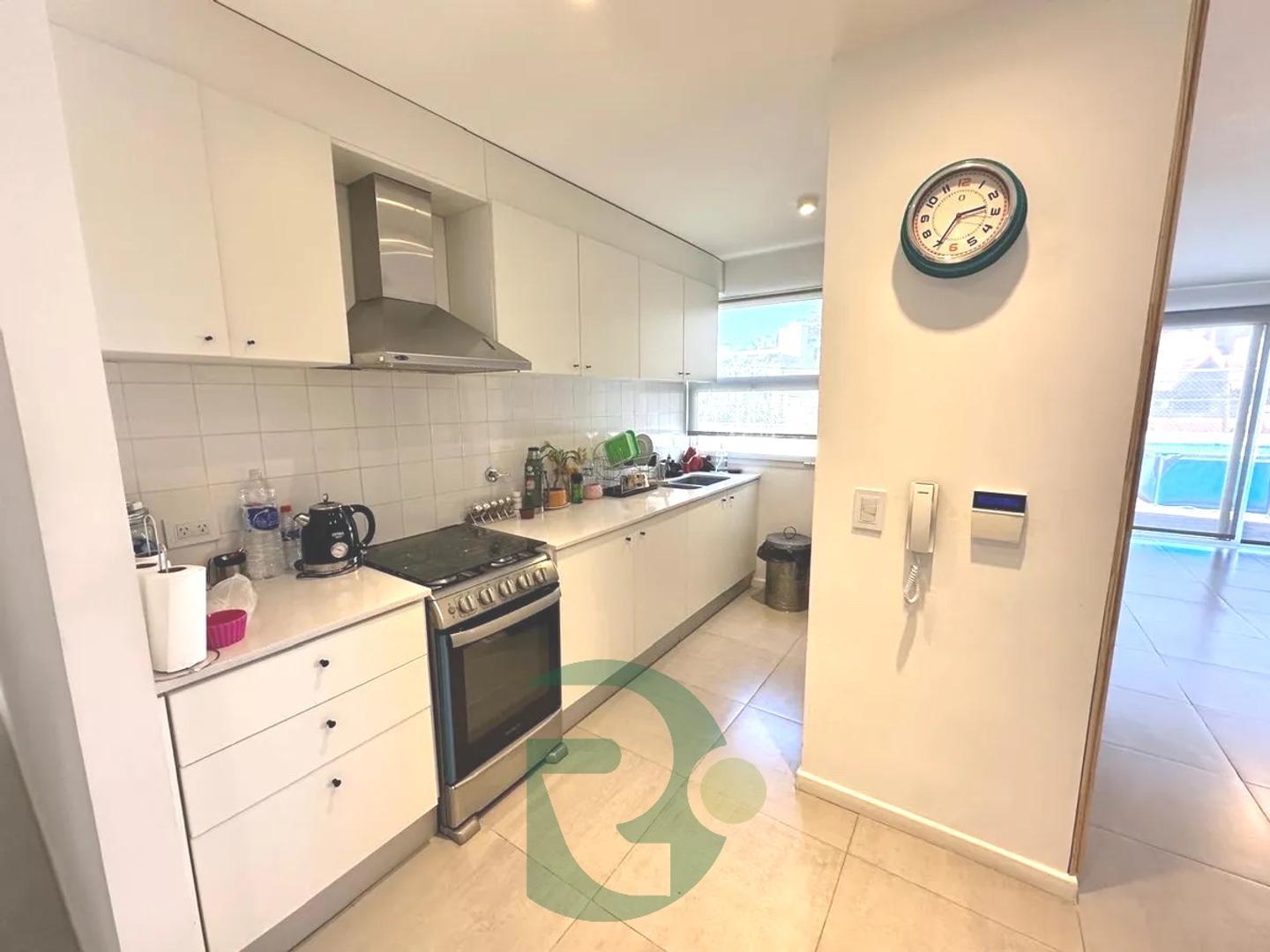 Departamento 4amb.Patio c/parrilla/cochera.Ituzaingo