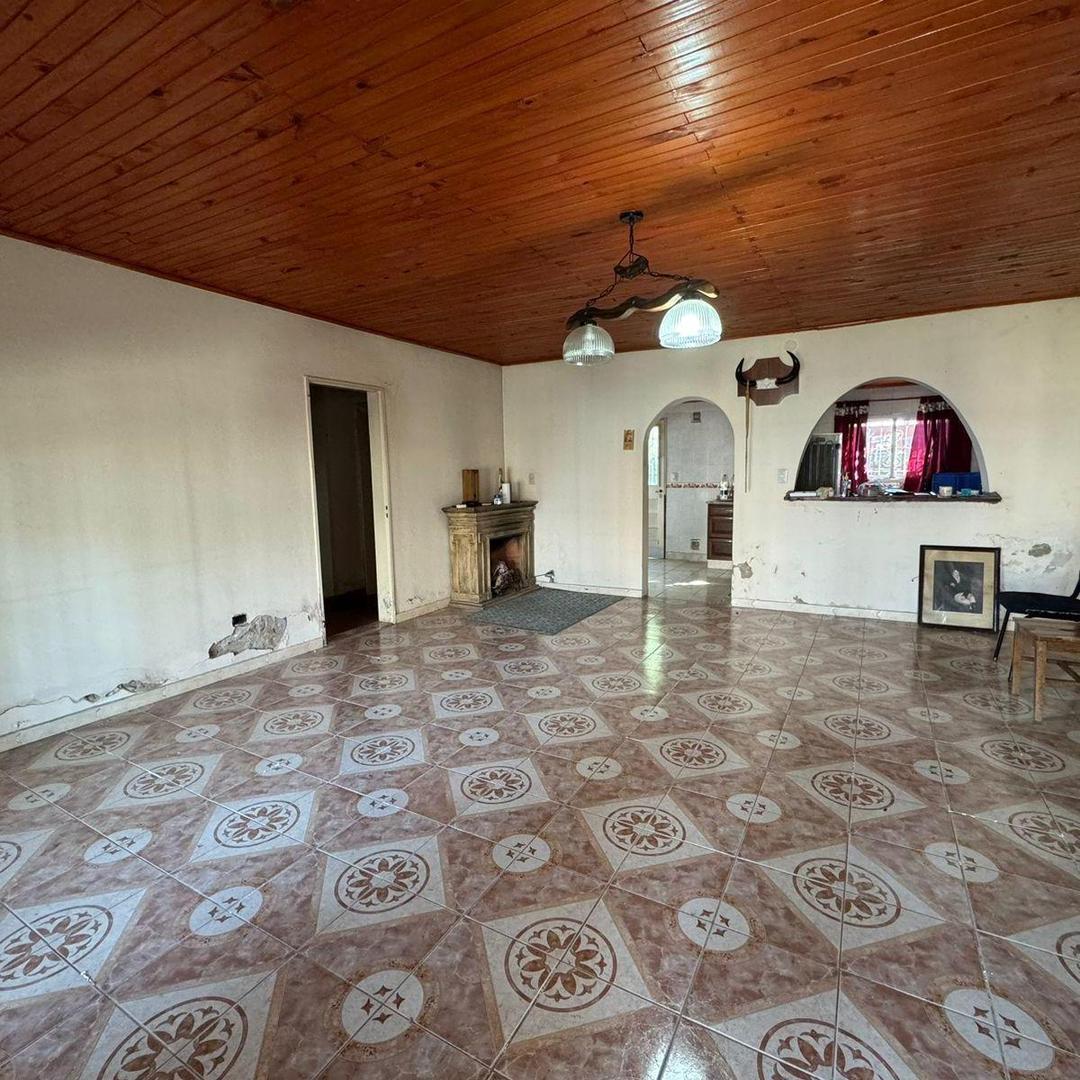 Casa 3 ambientes con 1 baño