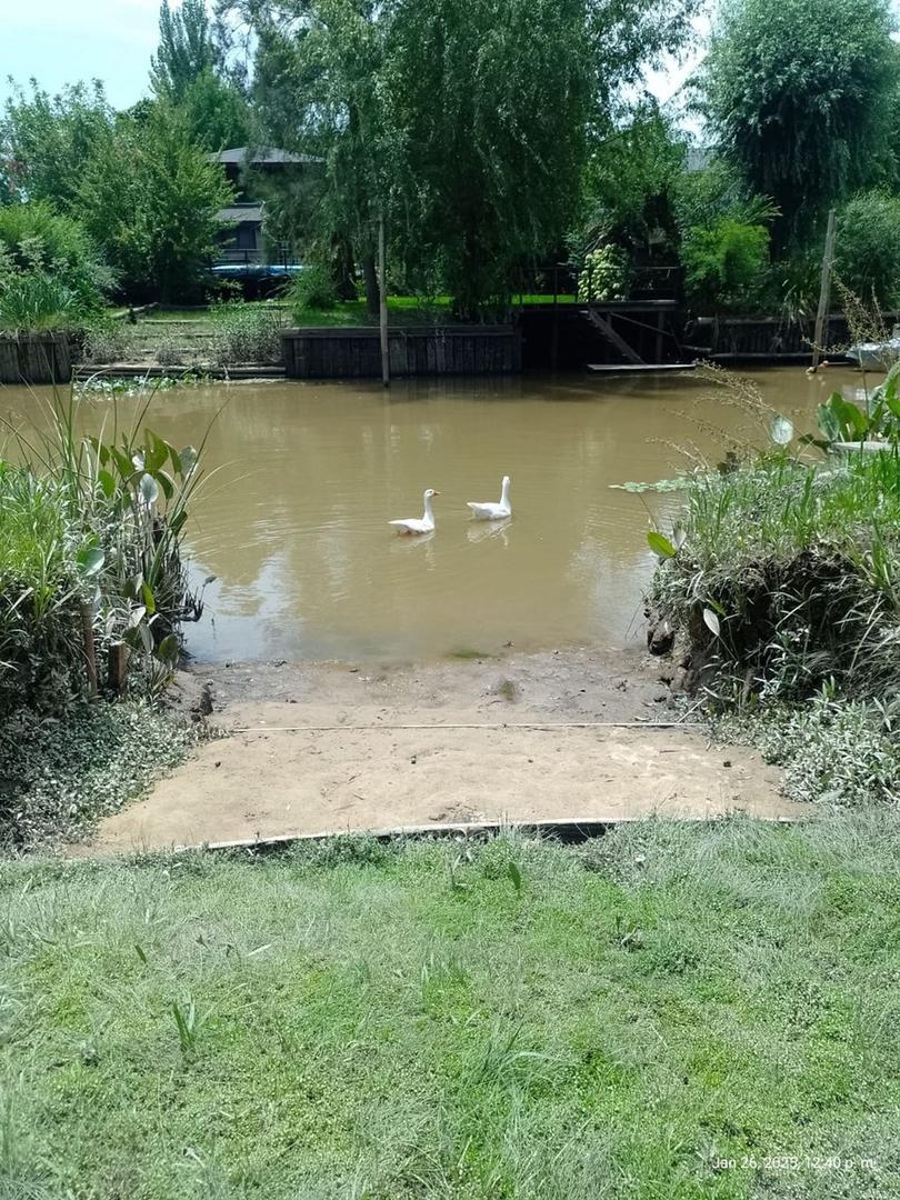Casa 2 ambientes con 1 baño