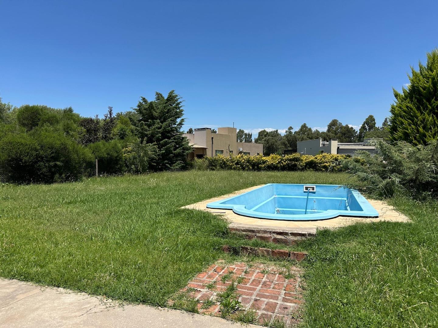 Casa en Venta con 3 cocheras