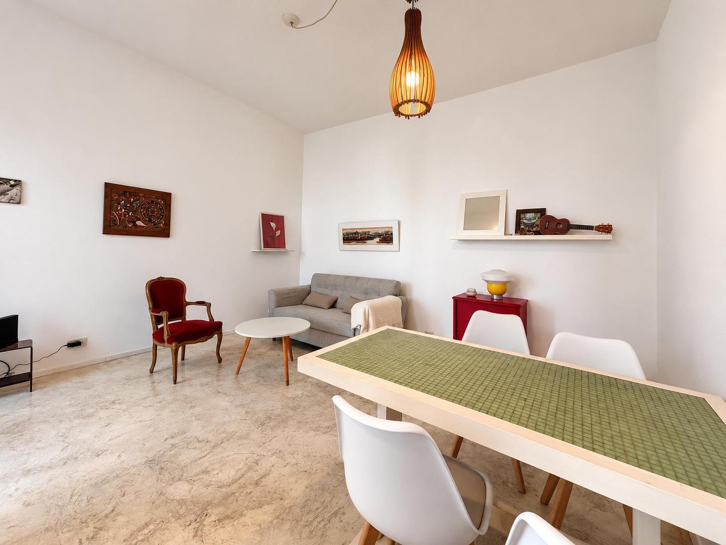 Depto Tipo Casa en Venta de 2 ambientes