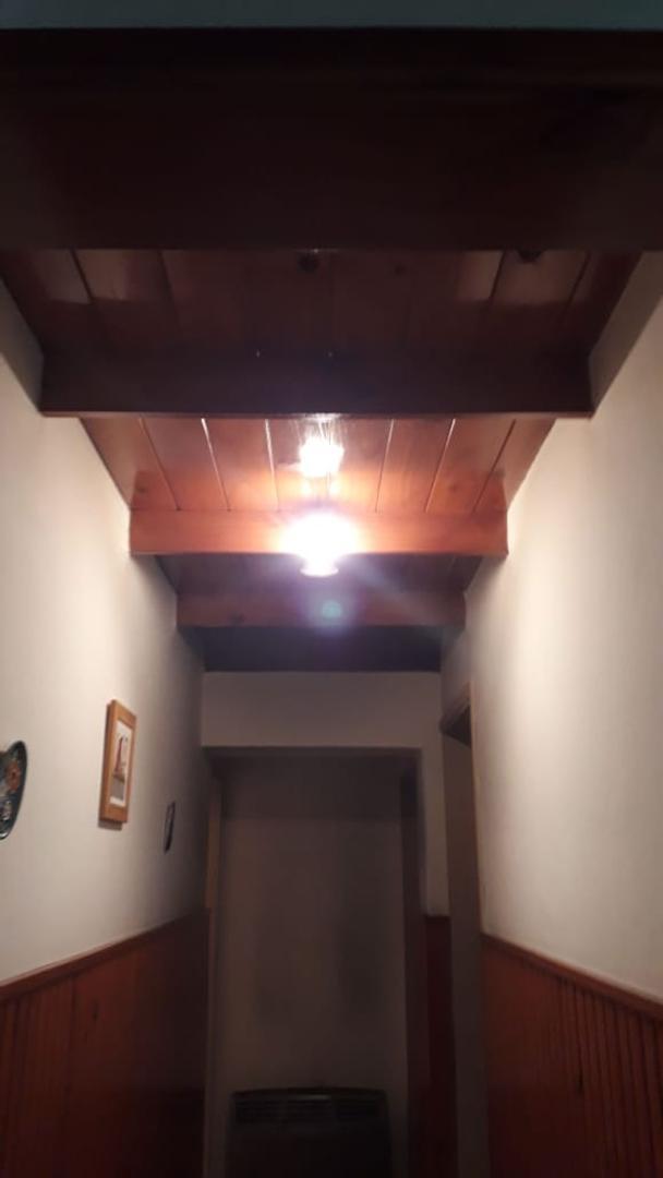 CASA 4 AMBIENTES EXCELENTE UBICACION