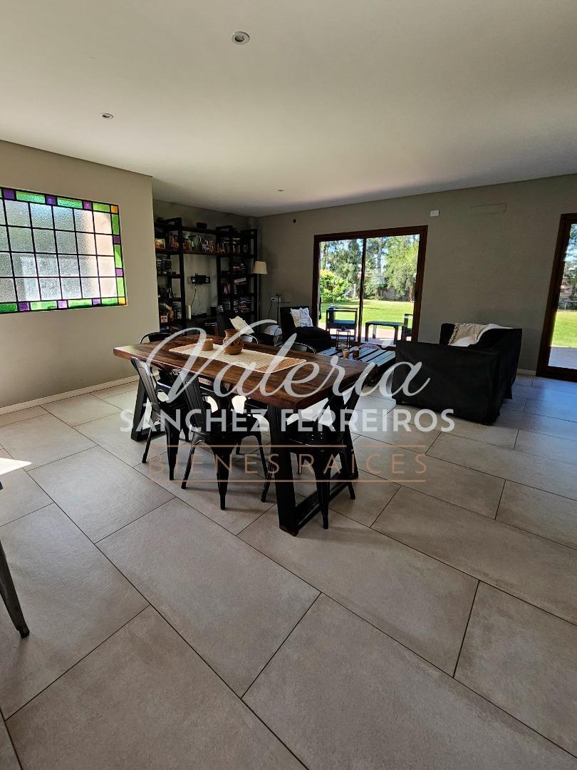 Casa en Alquiler en Las Golondrinas, USD 380.000