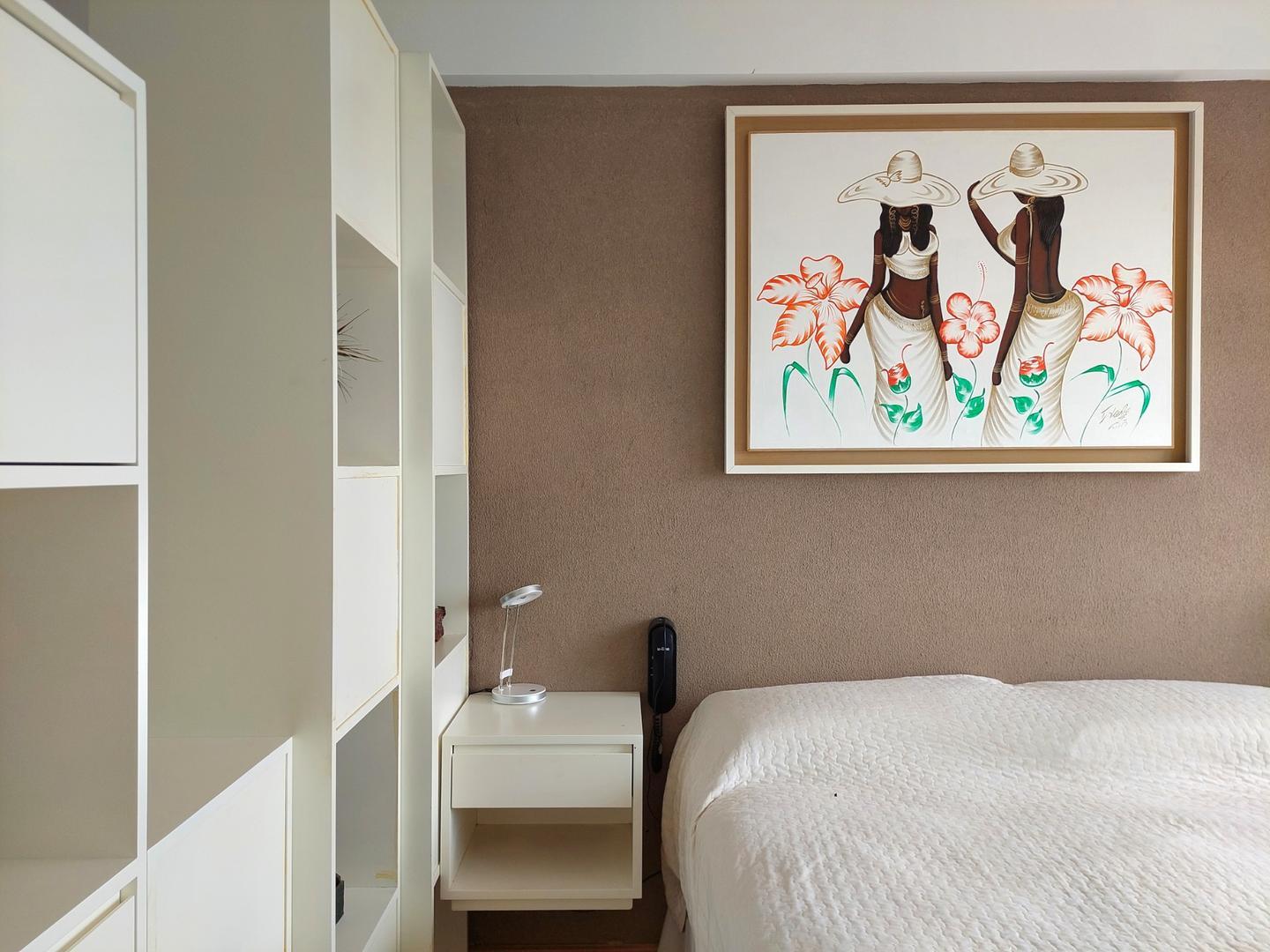 Av. Libertador 700 , Piso 12