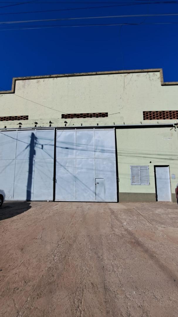 Excelente galpón industrial en venta – 1142 m² con gran pote