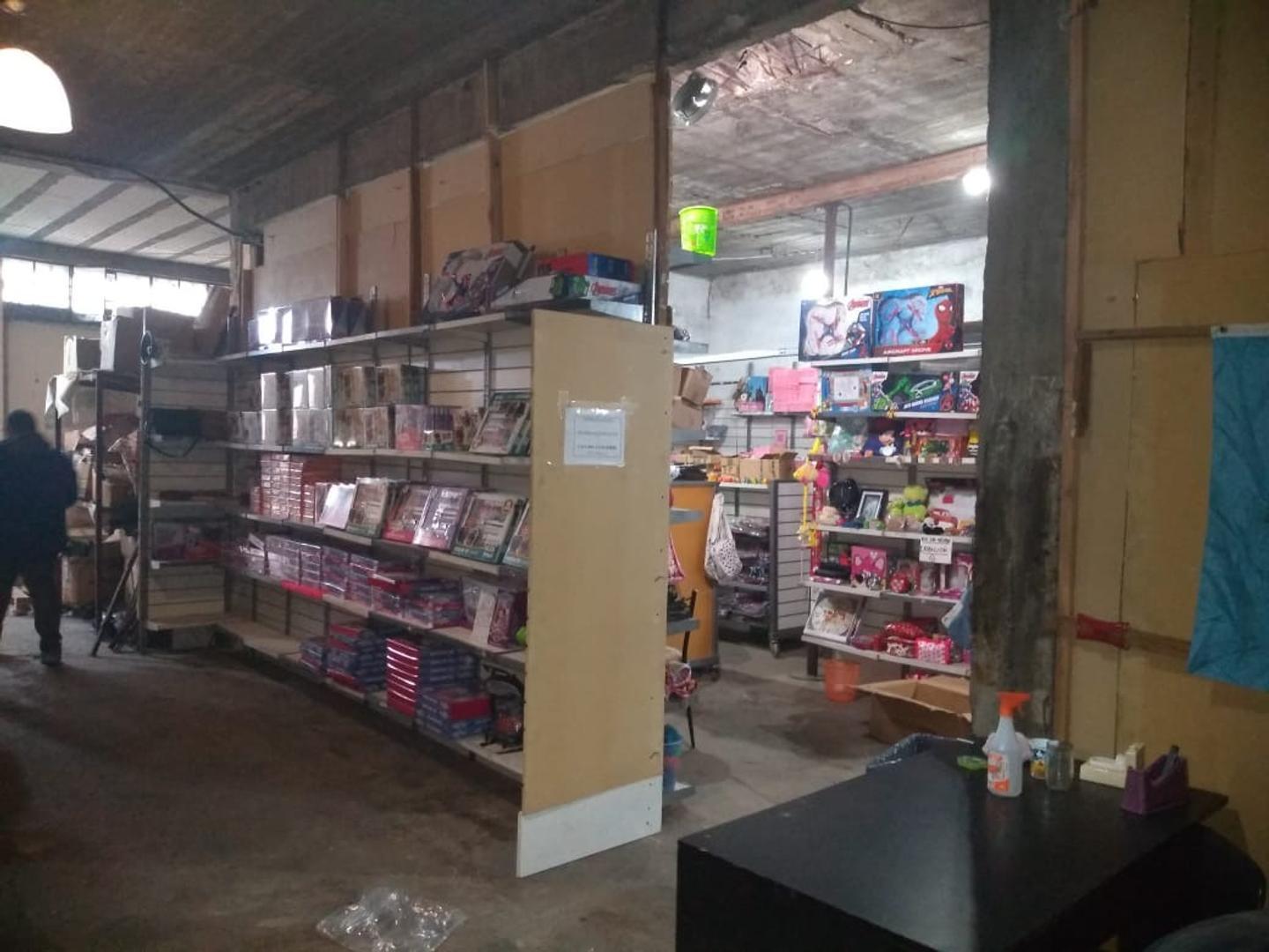 GALPON SALIDA A 2 CALLES SOBRE RUTA 4