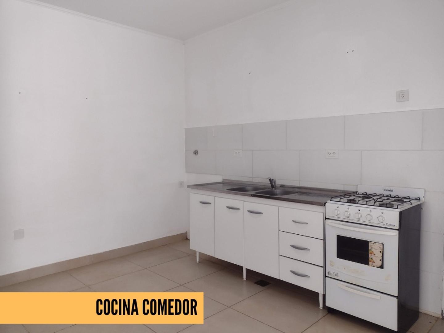 Av. Del Valle 472 , Piso PB