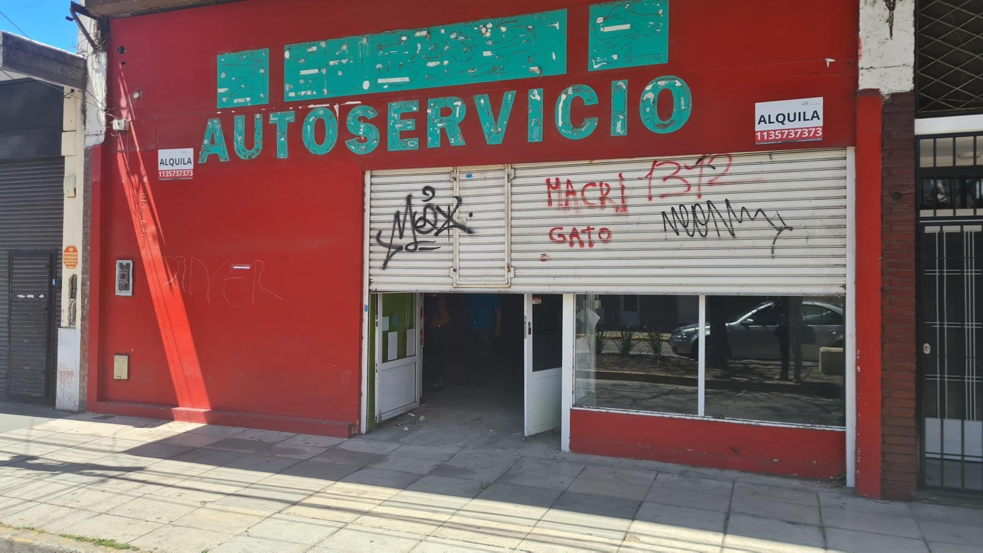 LOCAL comercial a solo media cuadra de Av. Maipu