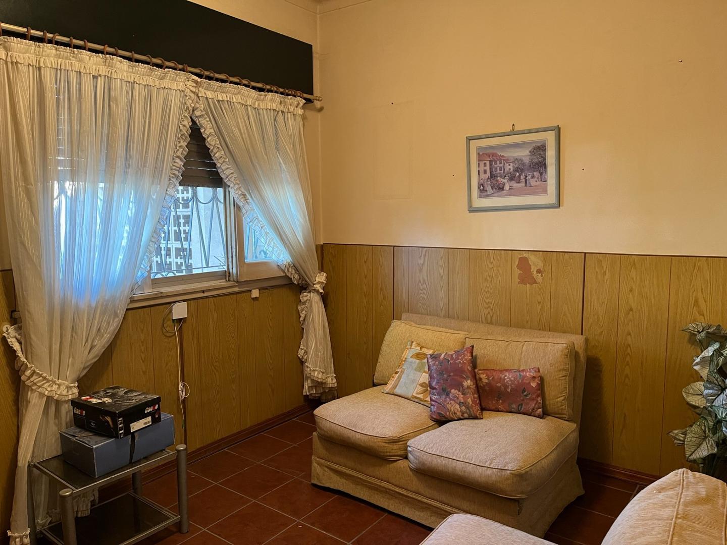 Casa en Venta en Rafael Calzada, USD 88.000