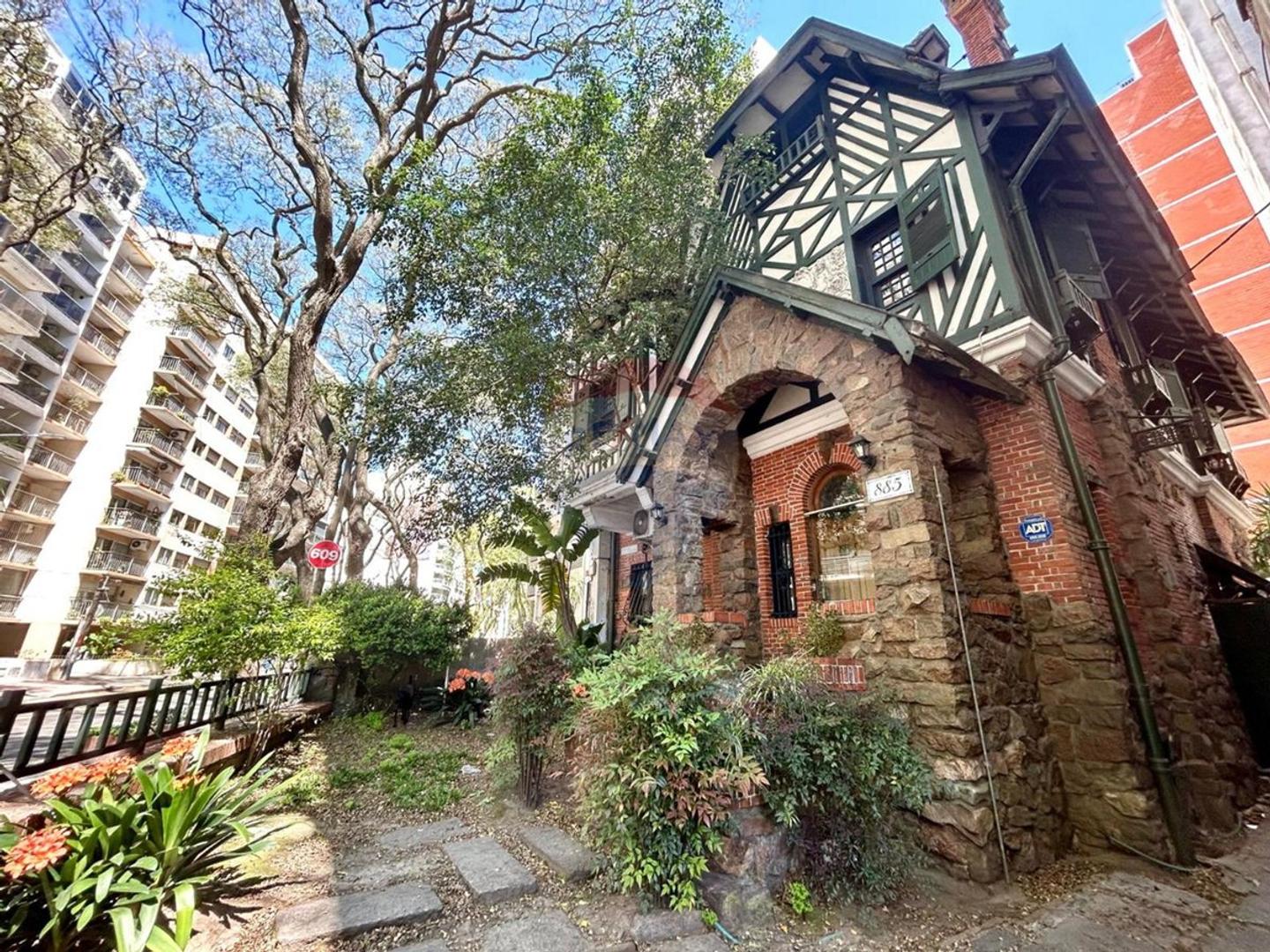 ALQUILER  Casa 5 dorm. cocheras, Punta Carretas