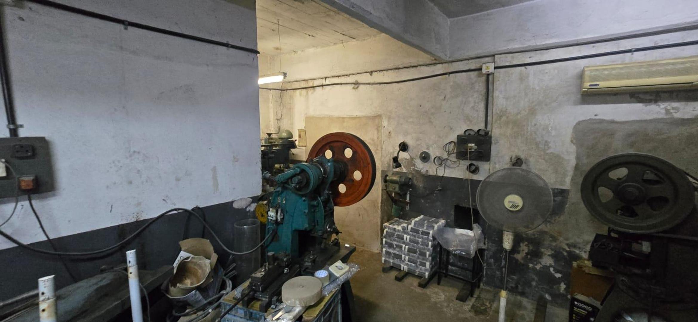 Casa 2 ambientes con 1 baño