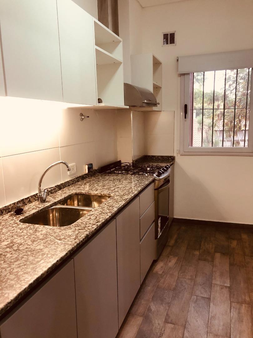 Departamento en Alquiler en Adrogue, $ 1.000.000