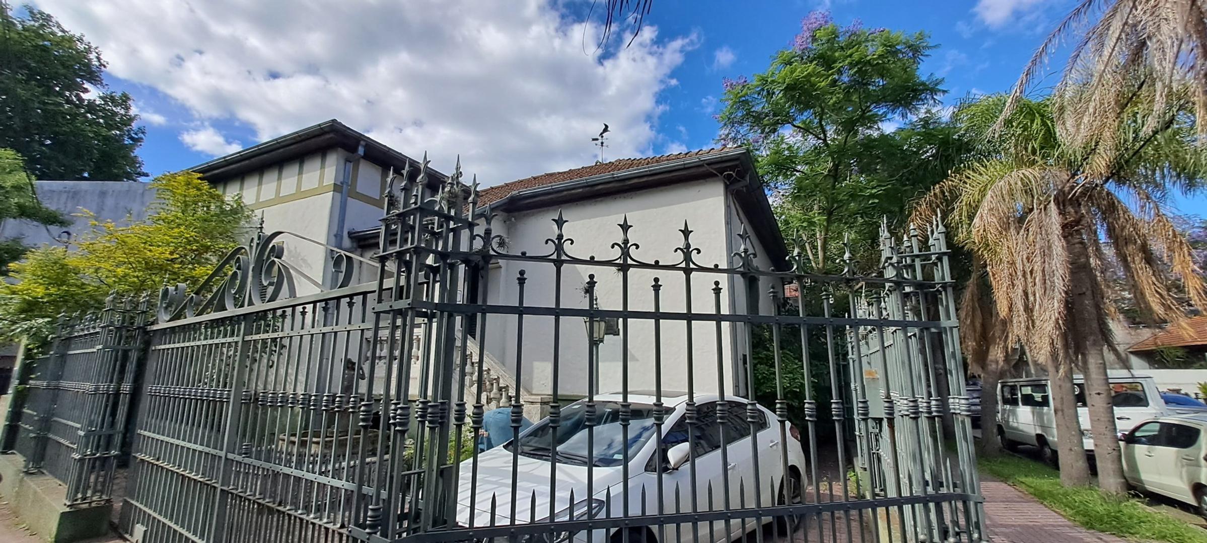 Casa 5 ambientes en Tigre centro – Apto construcción departa