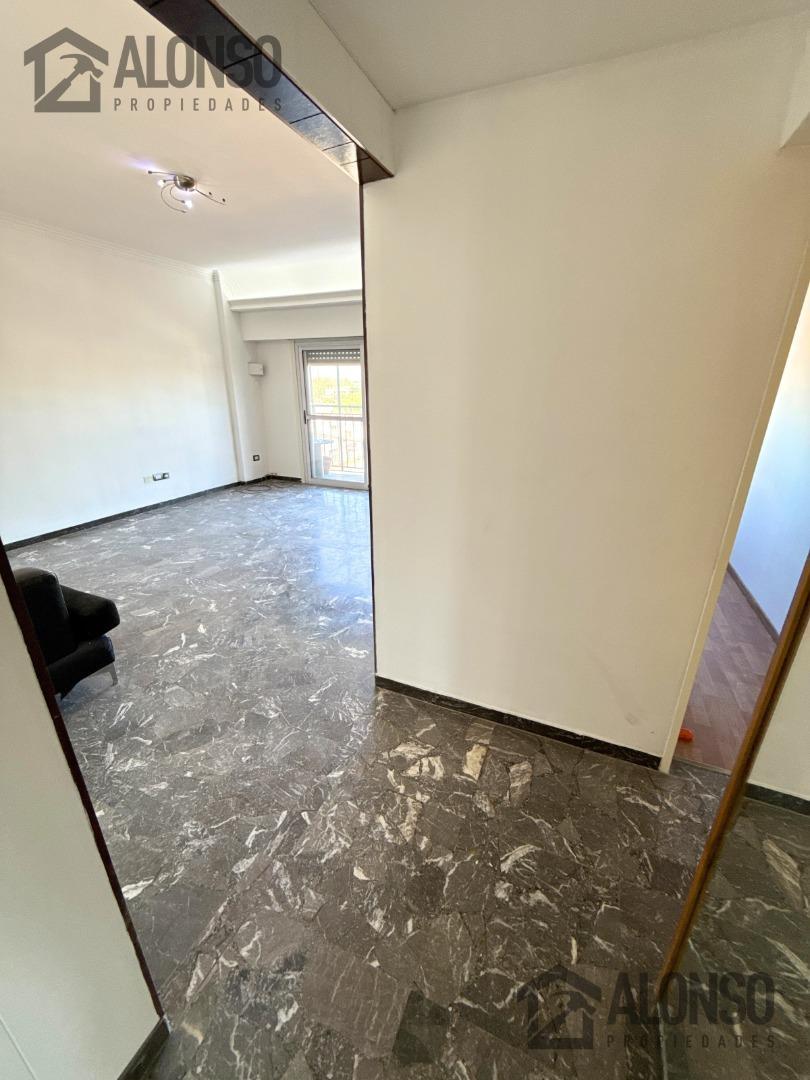 Departamento 4 ambientes con 1 baño