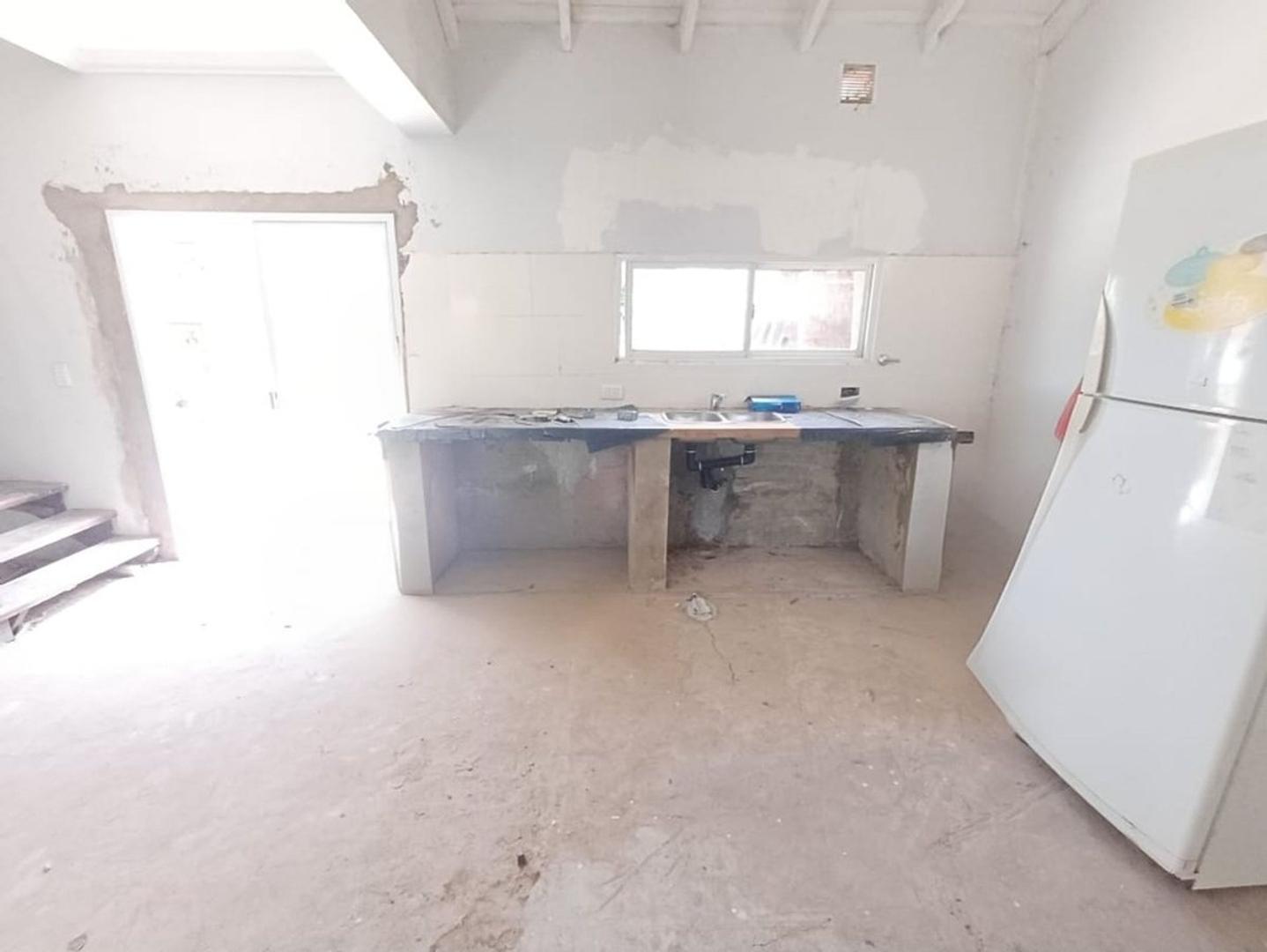 VENTA CASA 4 AMBIENTES FONDO LIBRE PARRILLA PILAR