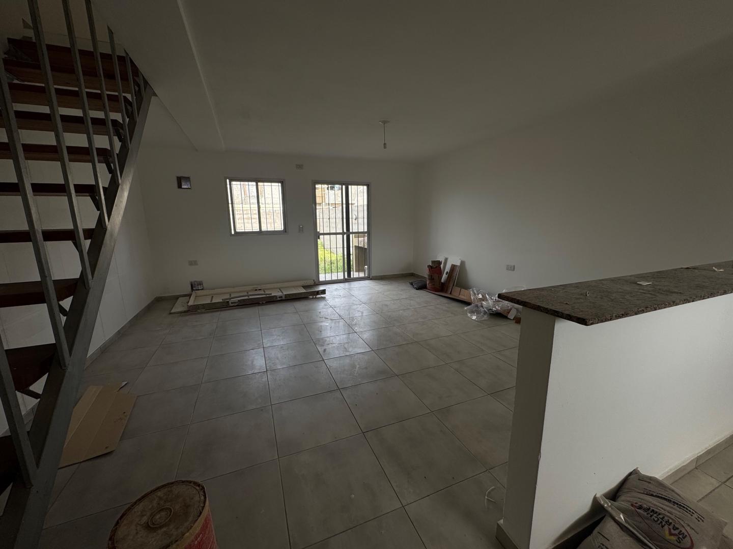 Casa 3 ambientes con 2 baños