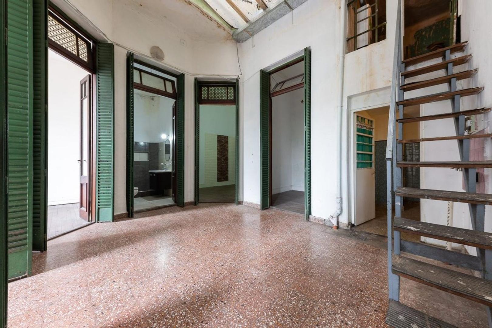 VENTA DEPARTAMENTO 6 AMBIENTES EN SAN TELMO.