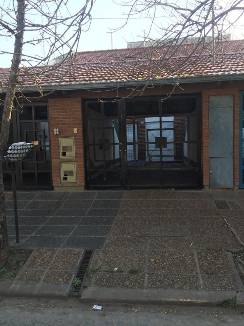 Moreno 241 , Piso PB