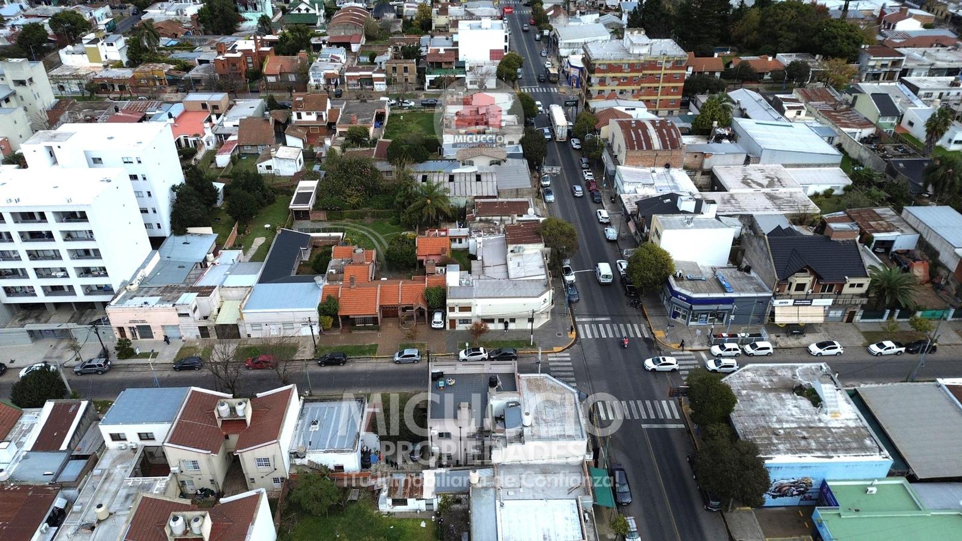 PH tipo casa en venta, Asborno 295, Escobar Centro. Anticipo más cuotas. APTO CREDITO.