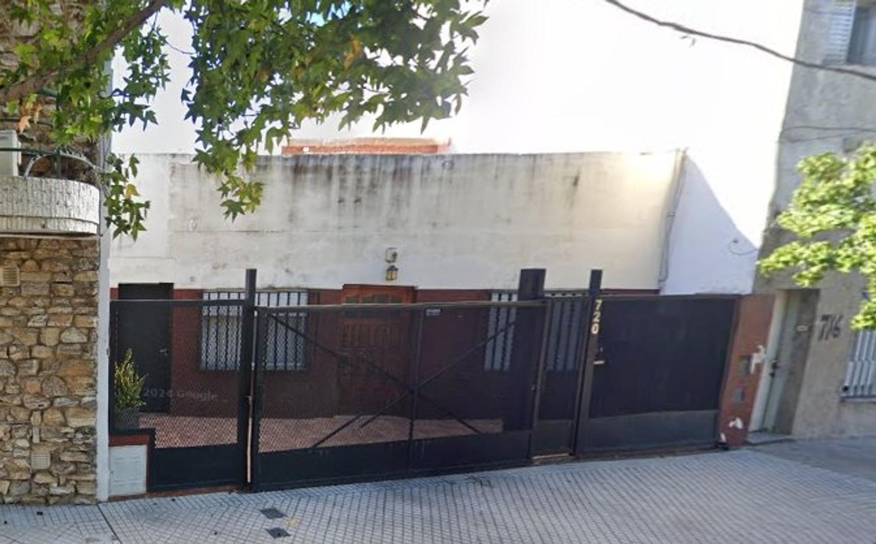 VENTA Casa 2 dorm.+Comodin # Centeno 720