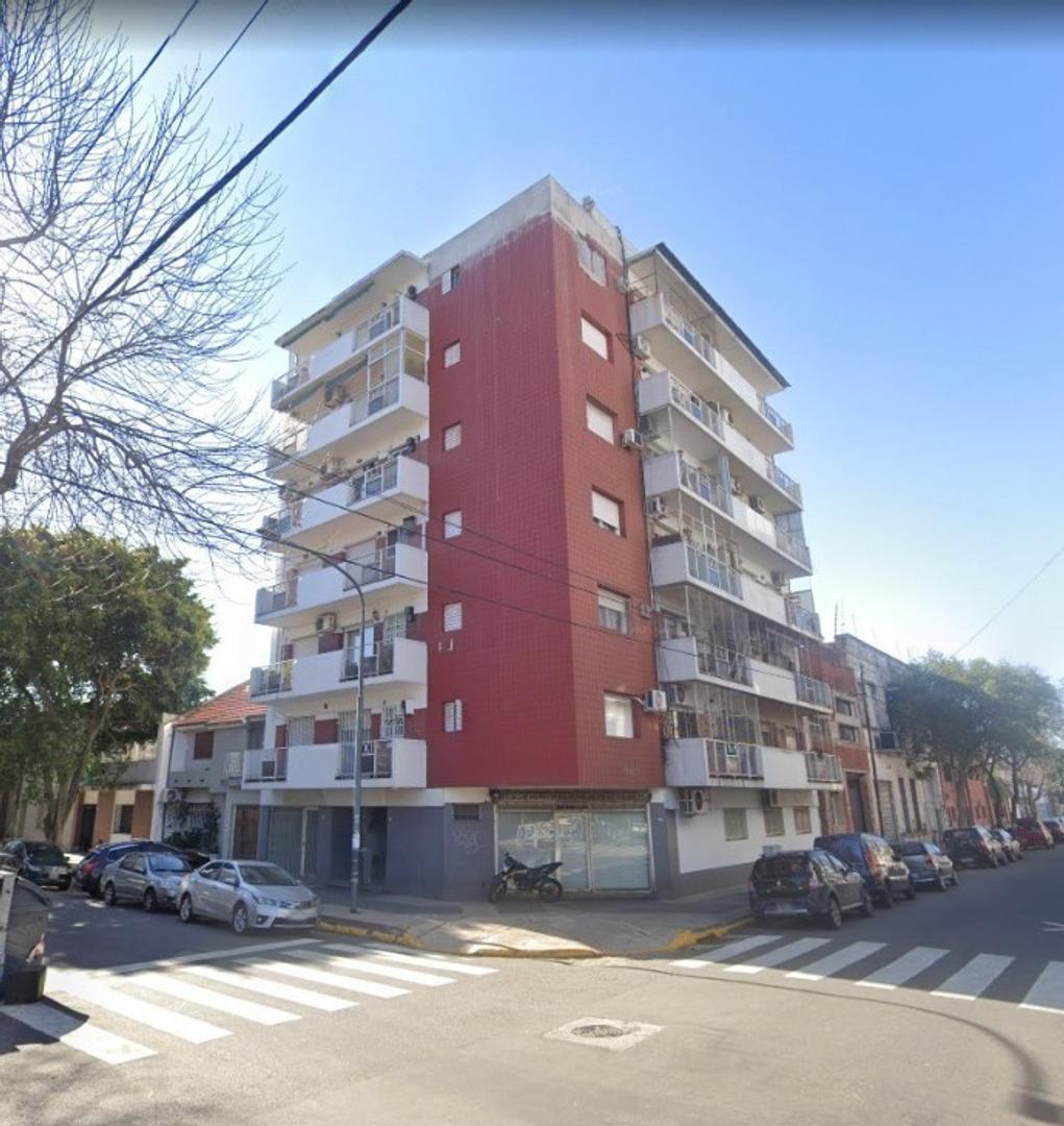 DEPTO 2 AMB EN VENTA, BALCON CORRIDO SUPER LUMINOSO