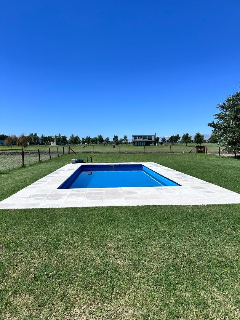 Casa a estrenar 4 ambientes en Alquiler en Haras del Sur 3