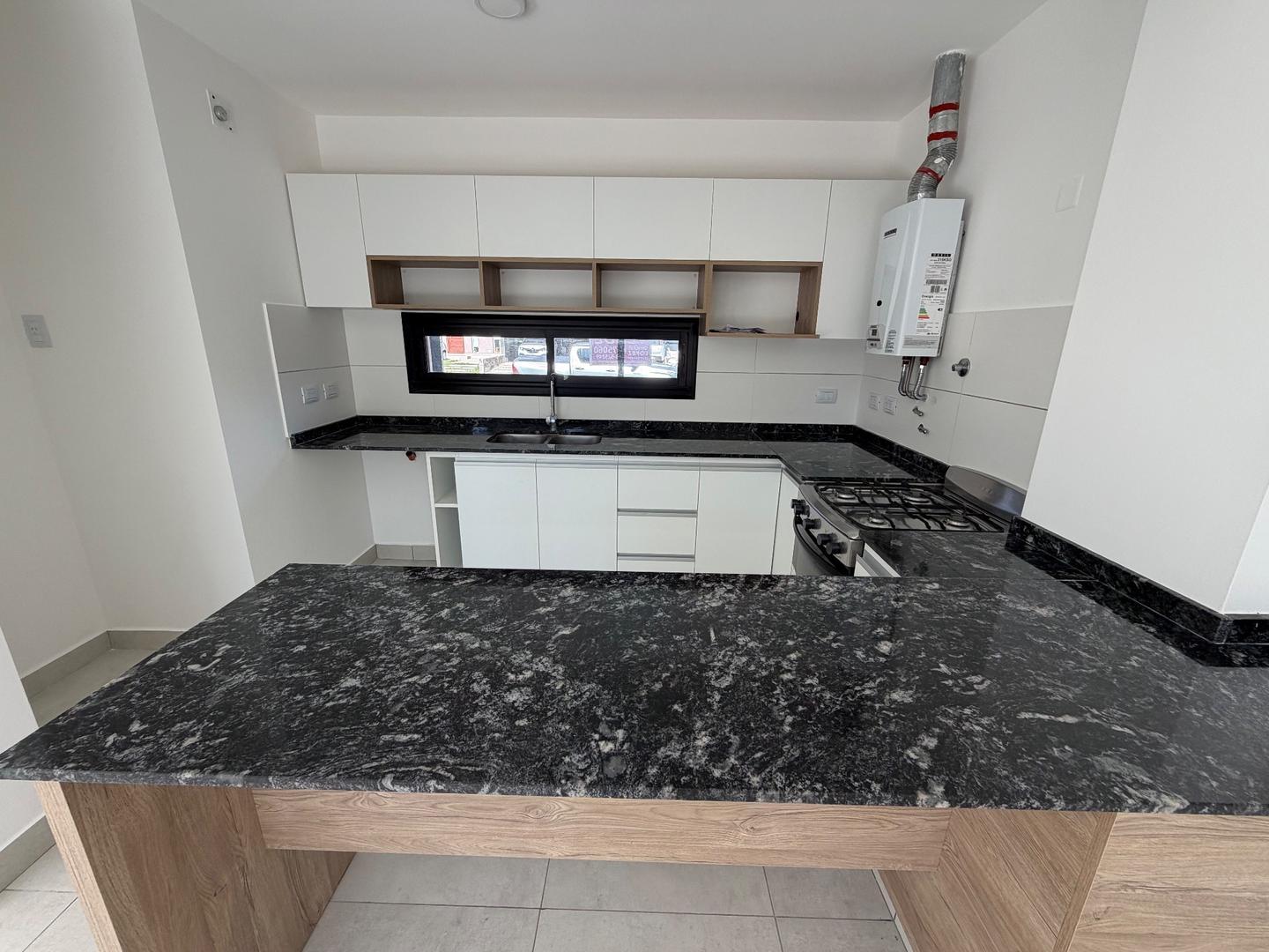 Depto Tipo Casa en Venta en Solares de Manatiales, USD 158.000