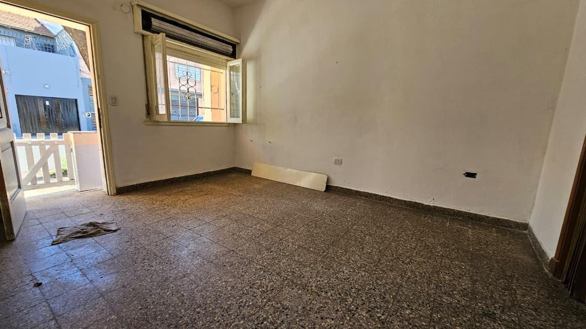 Terreno en Venta en Valentin Alsina, USD 89.000