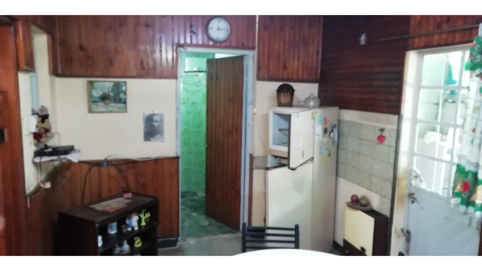 3 Ambientes con gran fondo Domingo Purita 2251 en Lanús Este