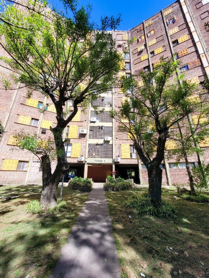 VENTA DEPARTAMENTO DE CUATRO AMBIENTES EN SARANDI