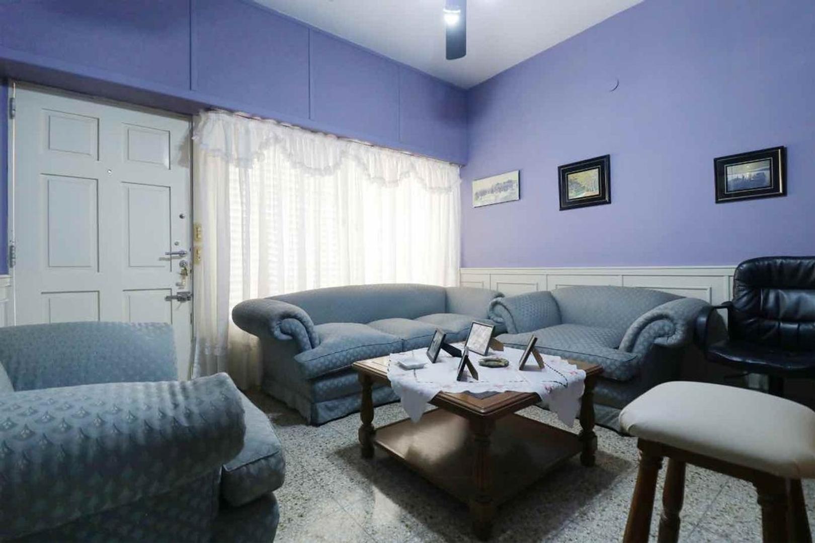 Casa 3 amb + departamento 2 amb  - Villa Ballester