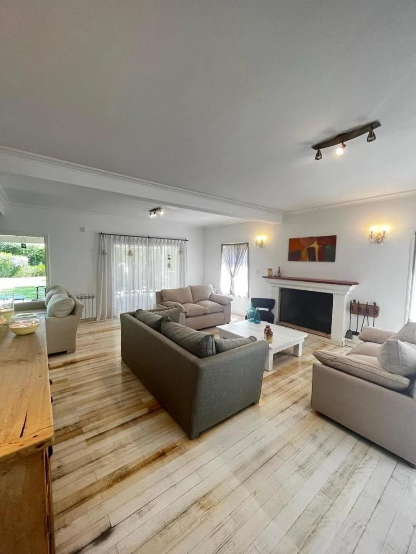 Casa en Venta al Este