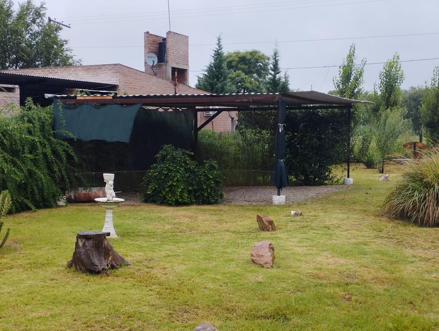 VENDO casa con piletta ANISACATE, Cordoba