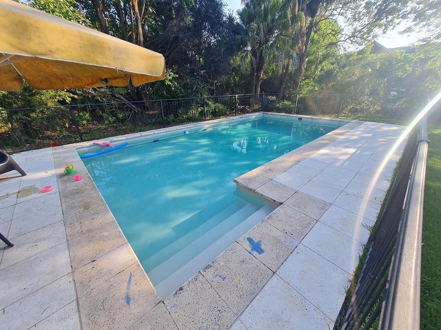 Casa en Venta con 4 cocheras