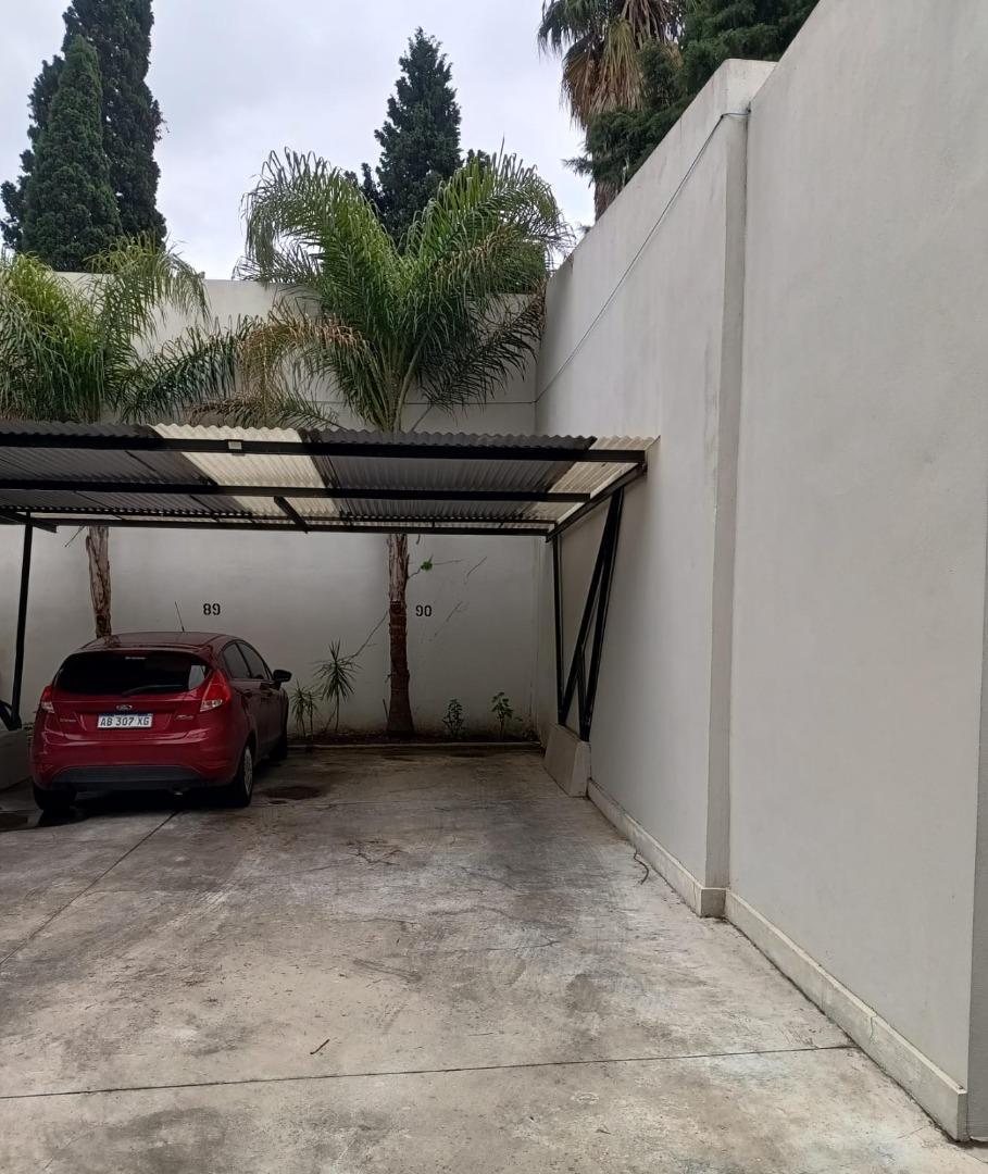 Cochera Semicubierta en Temperley.